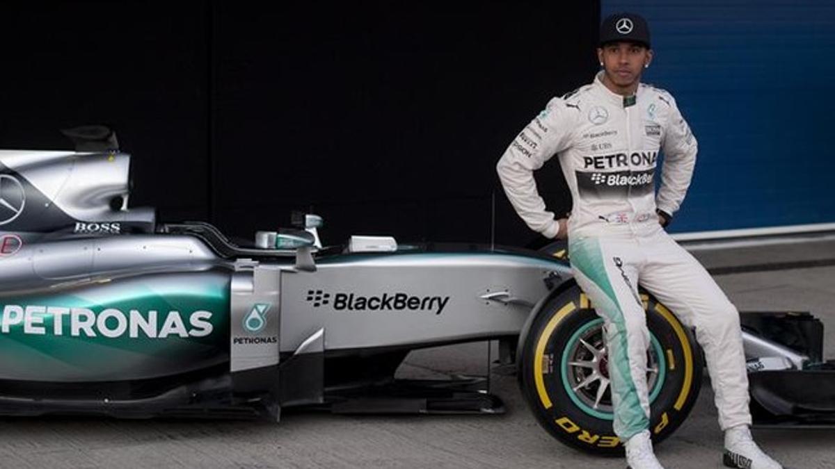 El campeón Lewis Hamilton seguirá en Mercedes