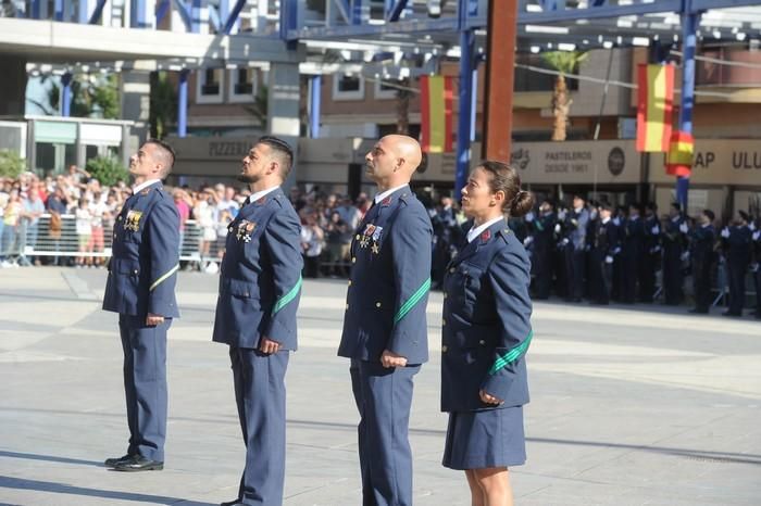 Exhibición de saltos y jura de bandera en Alcantar