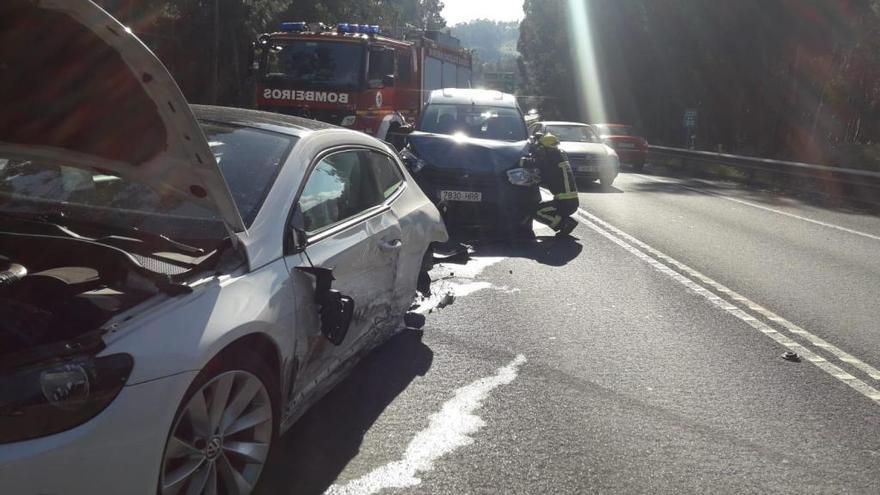 Algunos de los coches accidentados