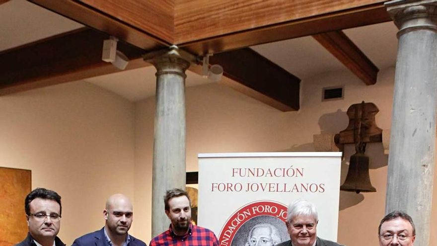 Por la izquierda, José Manuel Riestra, Jesús Martínez, Edgar Plans, Ignacio García-Arango y Orlando Moratinos, ayer.