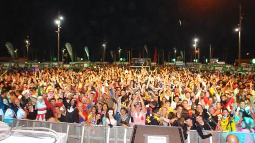 Imagen de los asistentes al Carnaval ON el pasado sábado. | la provincia / dlp