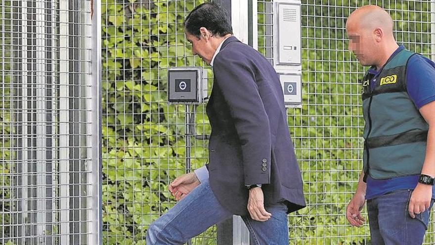 Fiscalía opta por que Zaplana siga en la cárcel durante la investigación