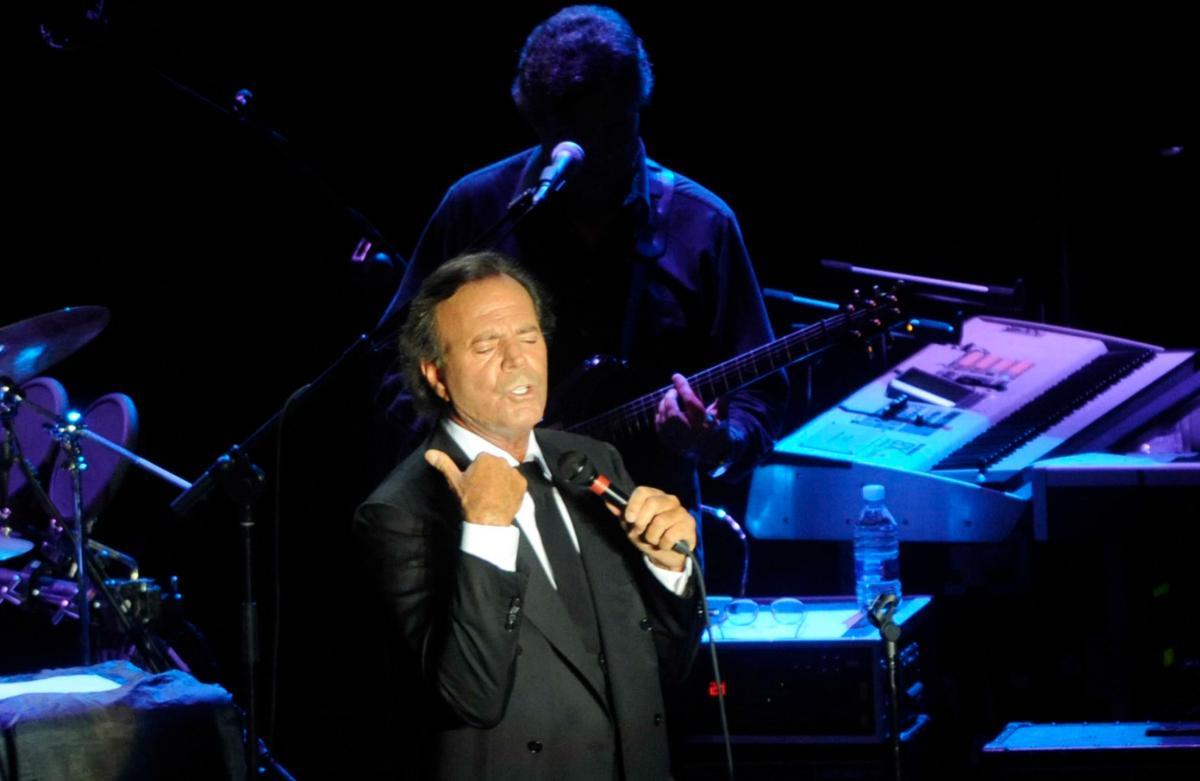 Galería de imágenes de Julio Iglesias en Castellón
