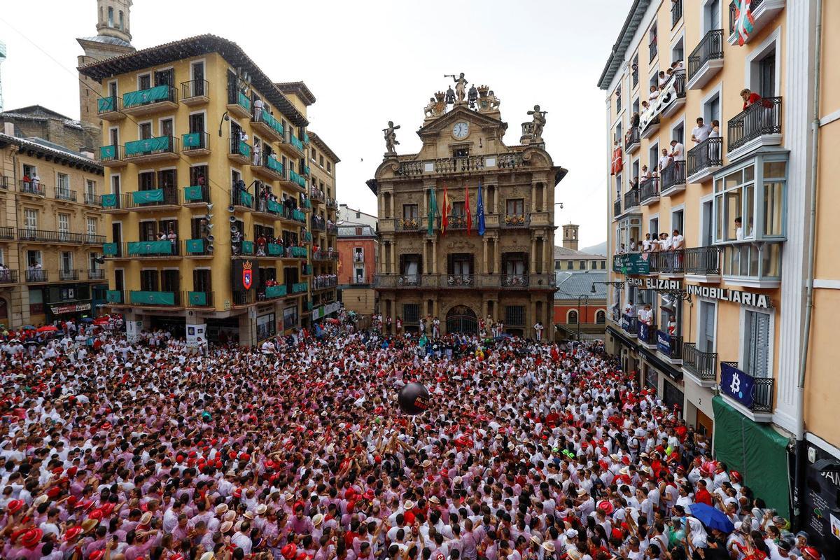 San Fermin festival (152155756).jpg