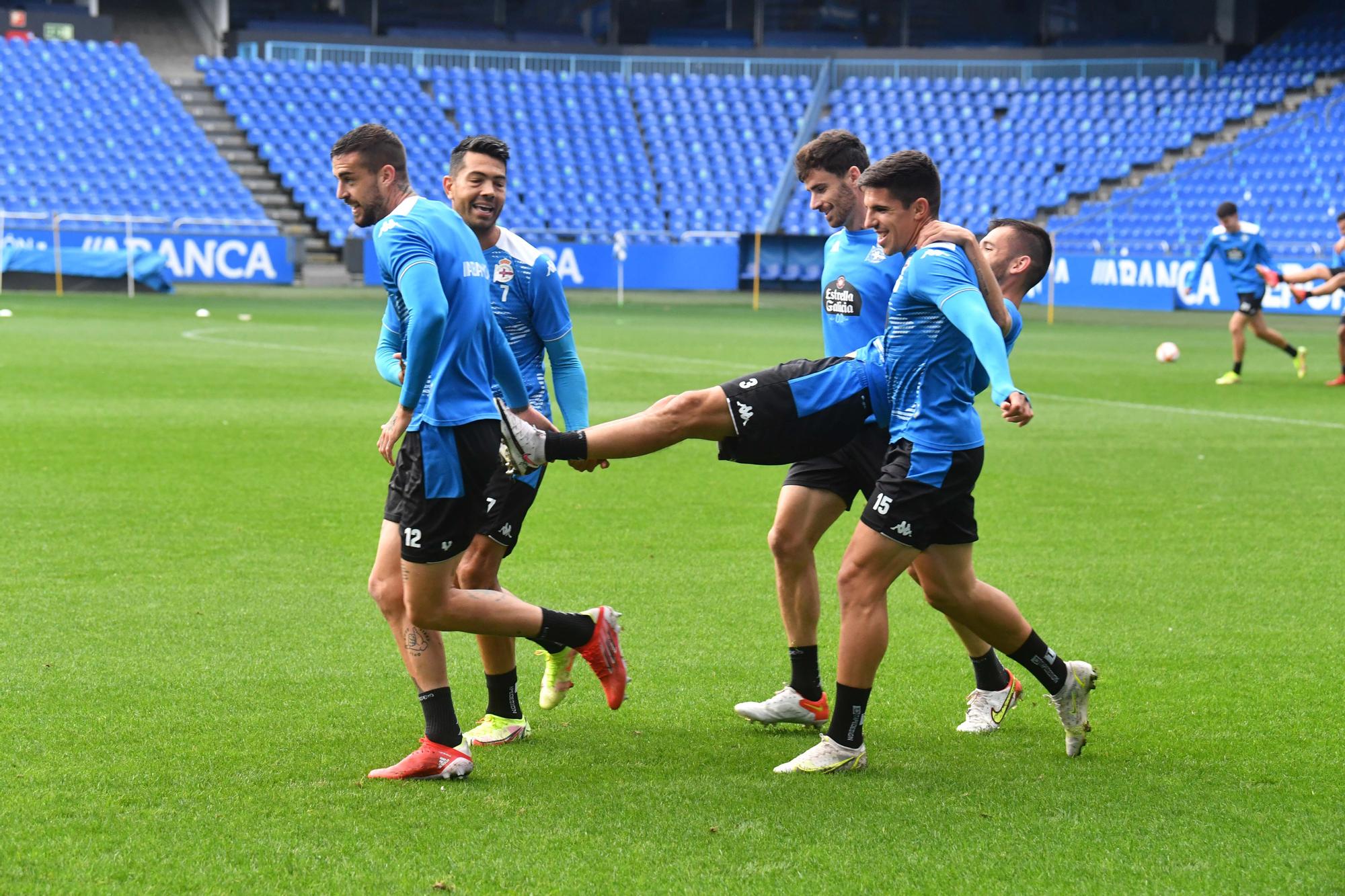 Entrenamiento en Riazor a puerta cerrada