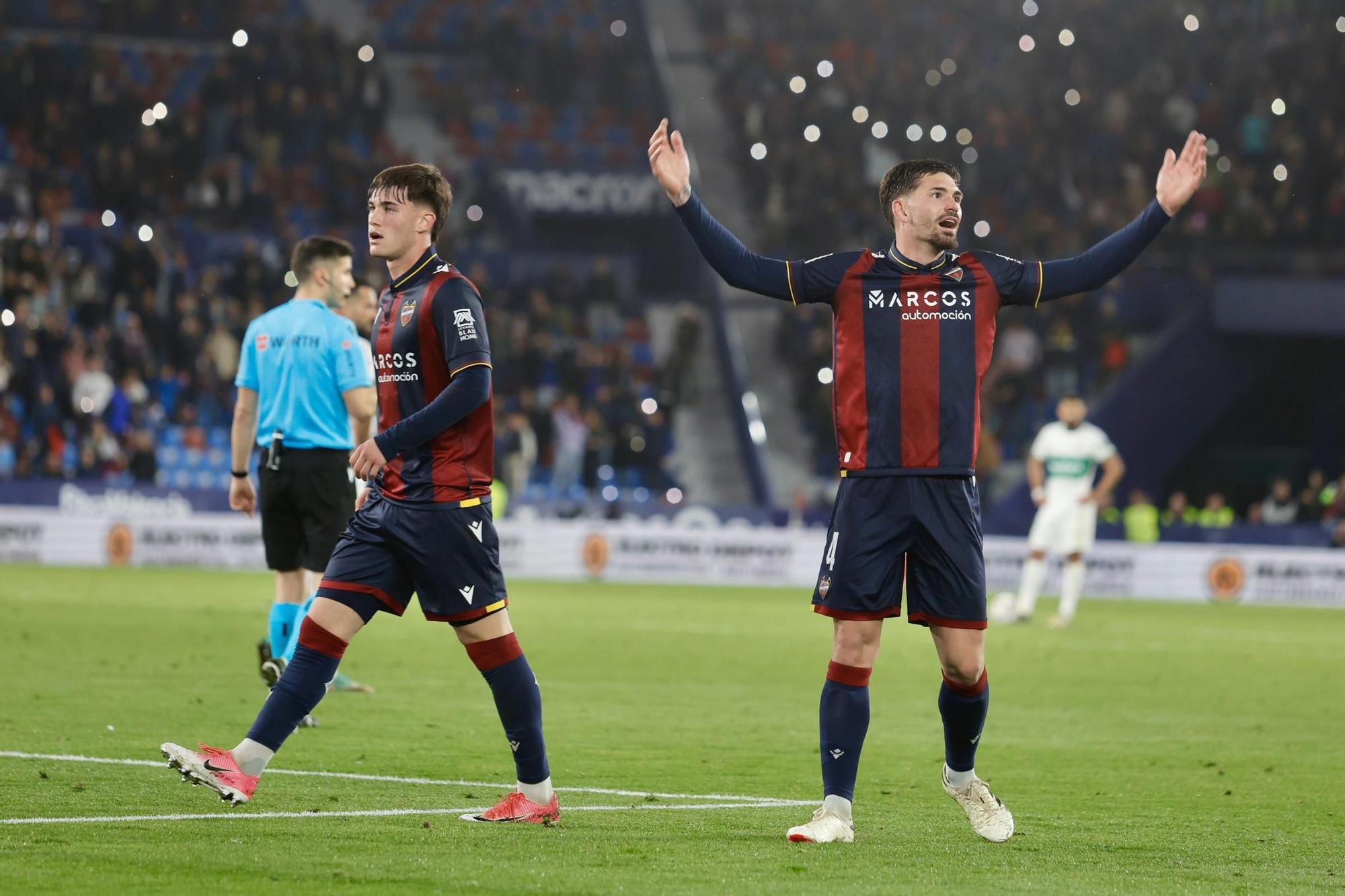 Levante UD - Elche CF en imágenes