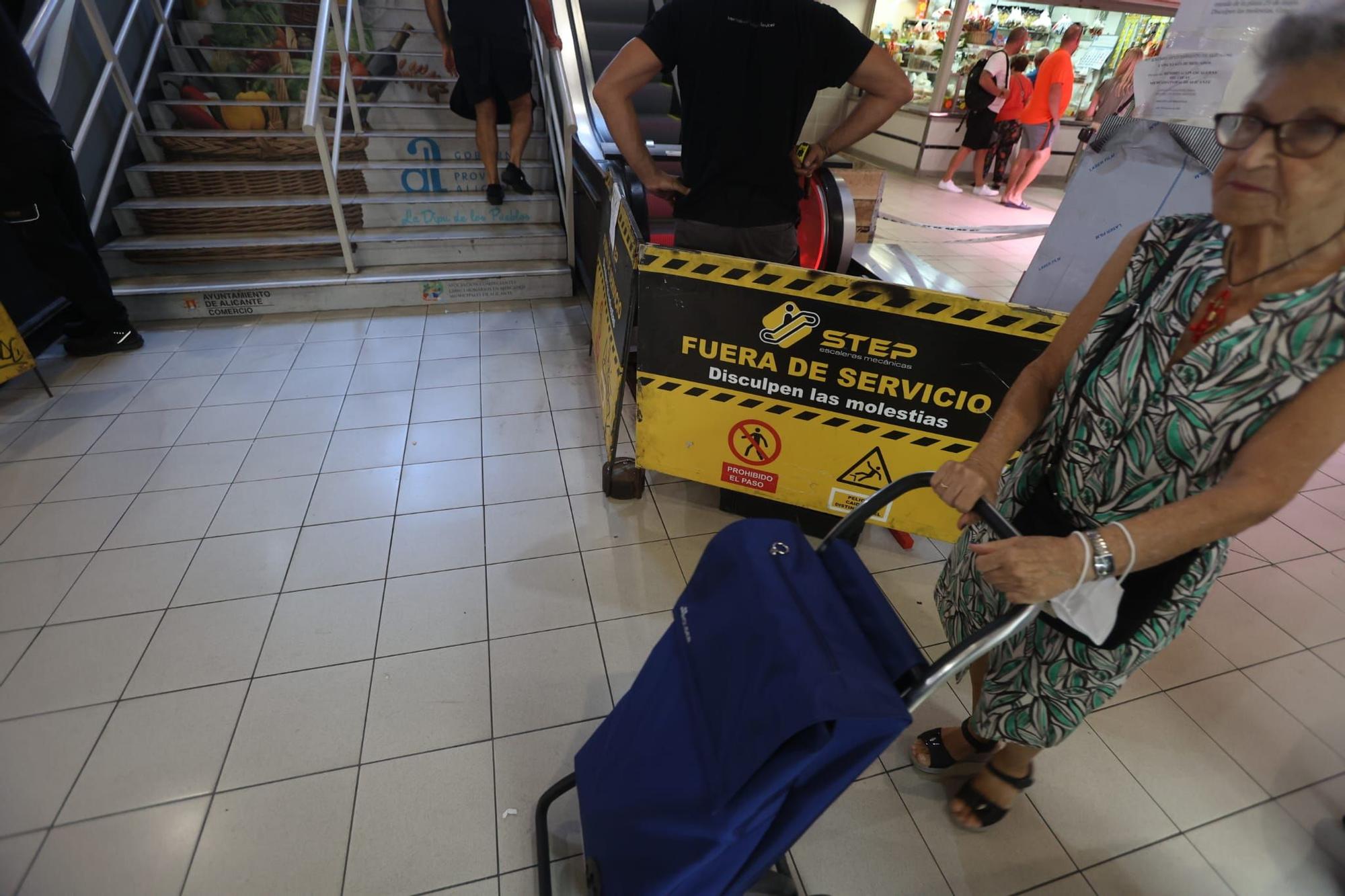 Avería en las escaleras mecánicas del Mercado Central de Alicante