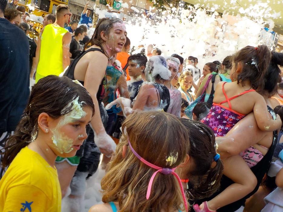 La merengada i la ruixada de la Festa Major Infantil de Sant Joan de Vilatorrada