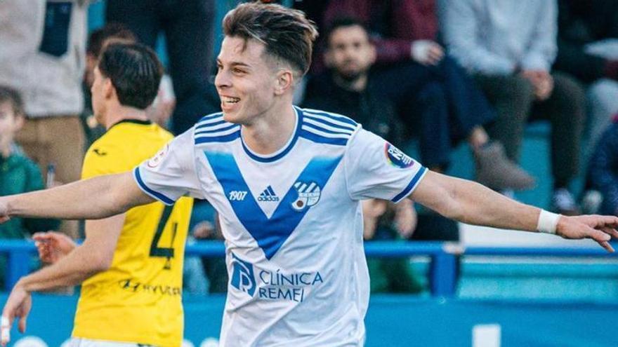 El Avilés suma pólvora para su ataque: Juan Julián Mahicas ya es blanquiazul
