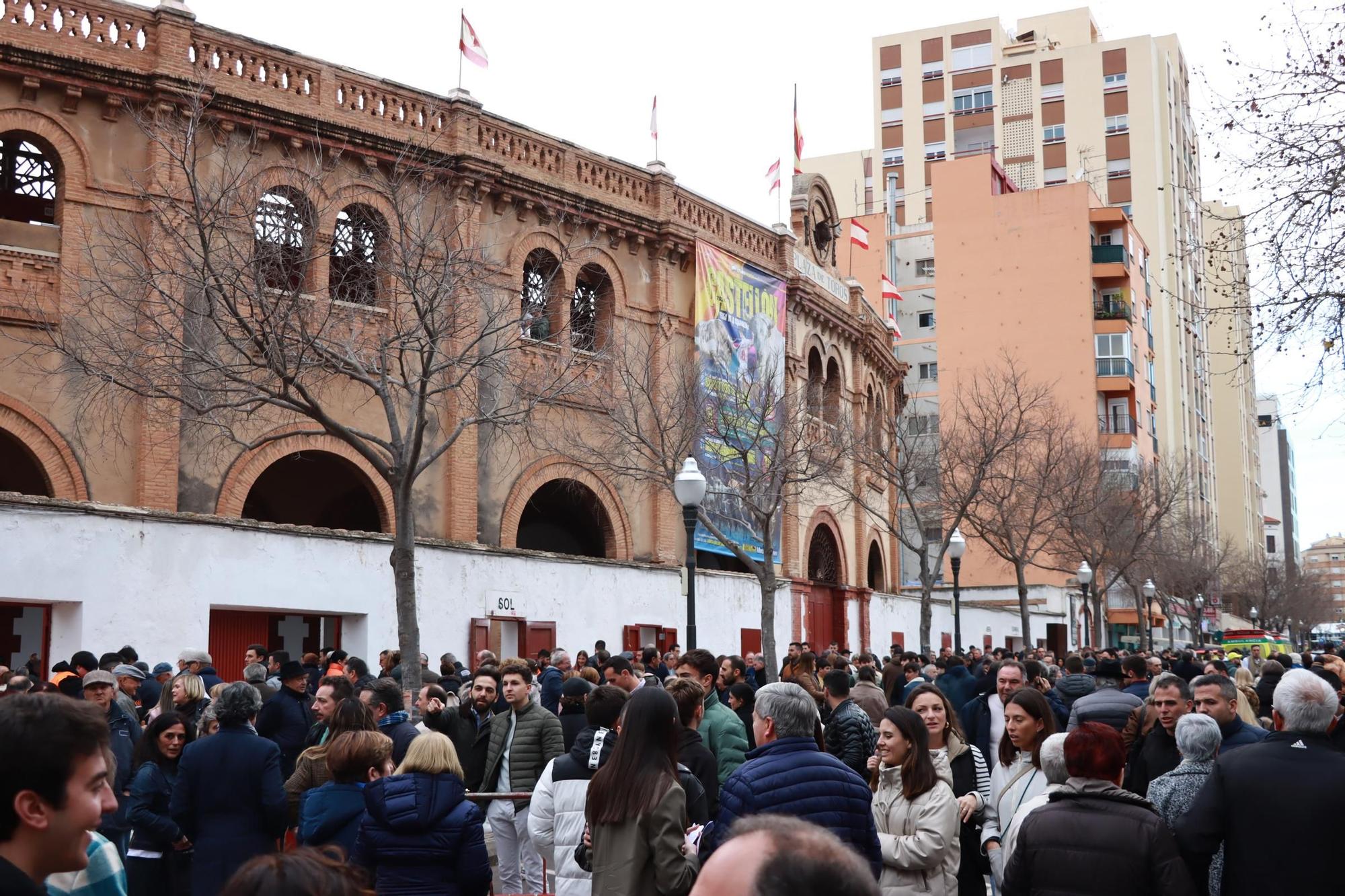 Galería de fotos: Ambiente taurino en el segundo sábado de Magdalena