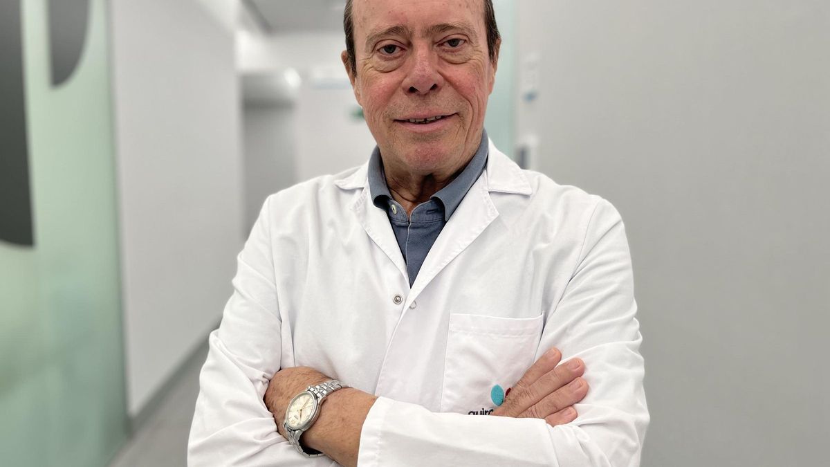 El doctor José Antonio Vargas especialista en obstetricia y gienecologia del hospital materno infantl quironsalu sevilla (1)