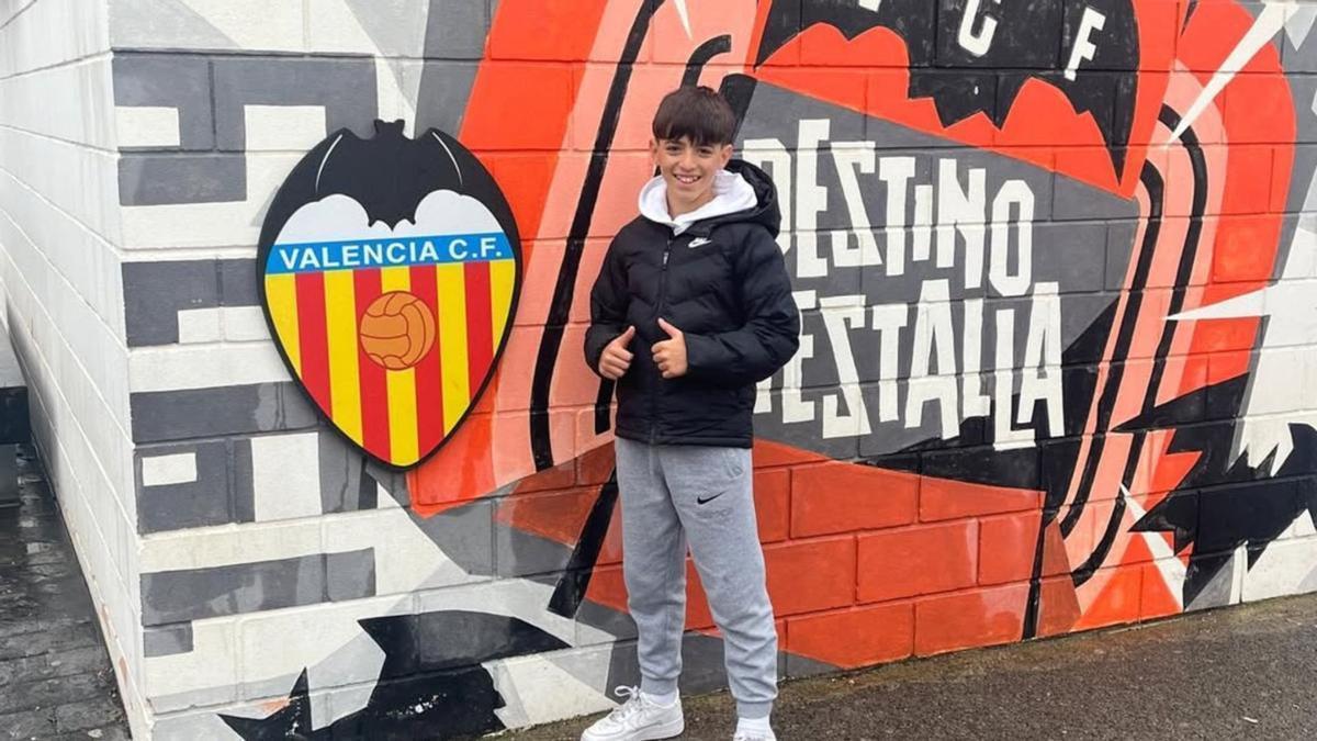 Lander Sancho, el joven jugador del Racing que ficha por el Valencia