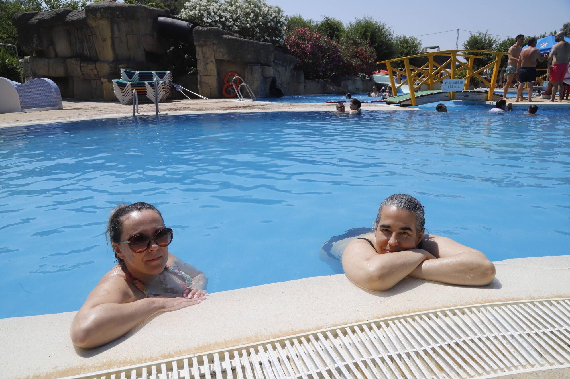 Domingo de piscina en Assuan y Las Dos Columnas