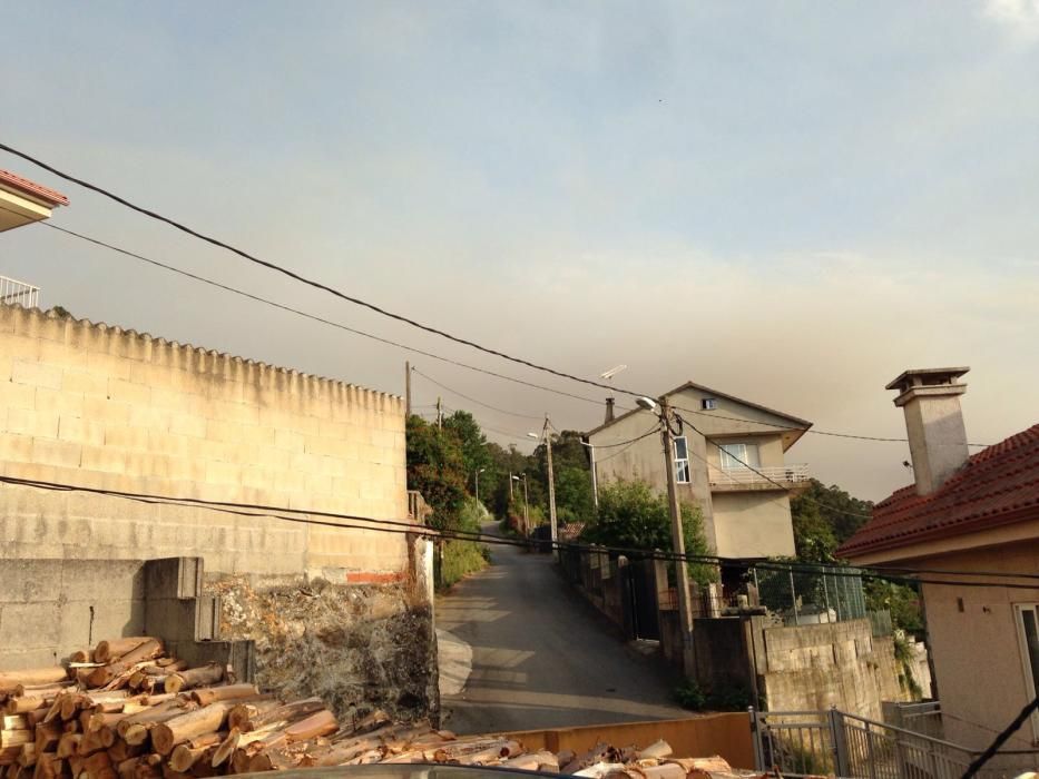Una nube de humo envuelve Vigo, Pontevedra y O Morrazo