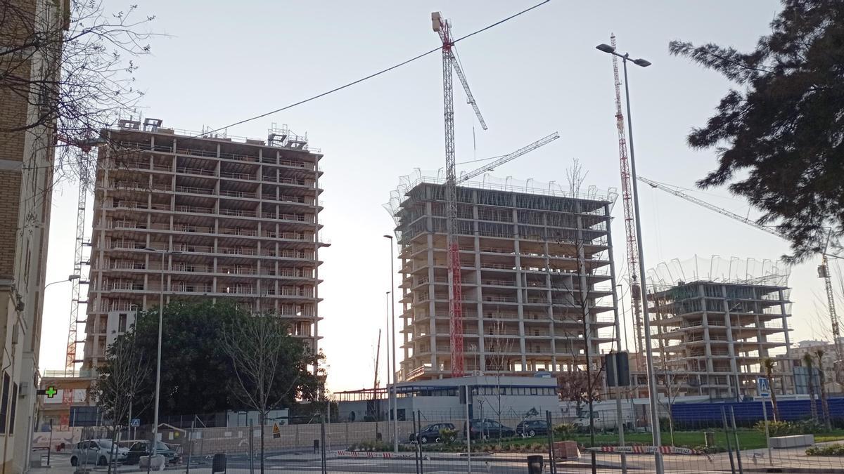 Bloques en construcción en un barrio de Málaga.