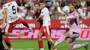 El Sevilla liquida amb dues batzegades  un fràgil Girona