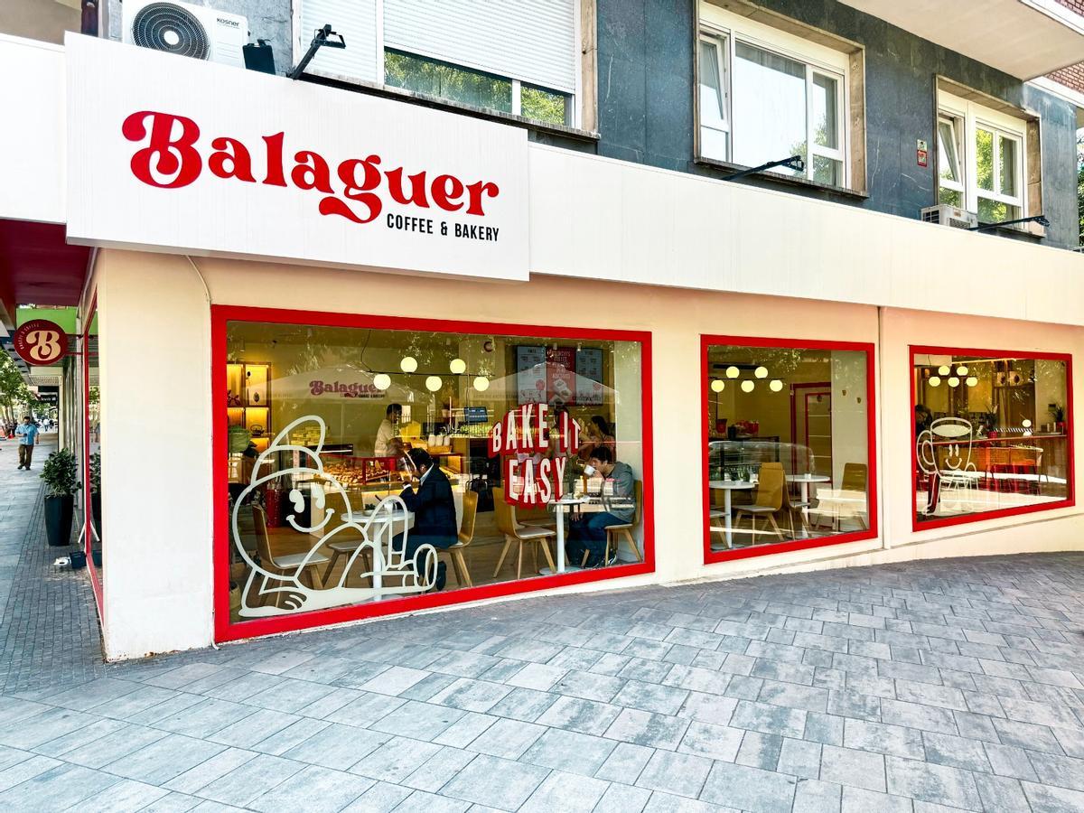 Exterior del local abierto por Balaguer Coffee & Bakery en la calle del Príncipe de Vergara de Madrid.