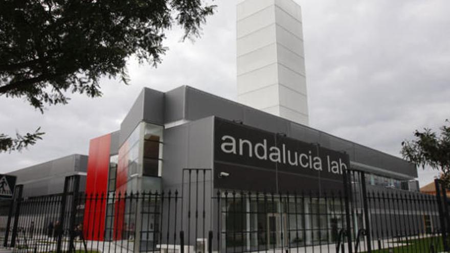 Fachada principal del centro Andalucía Lab.