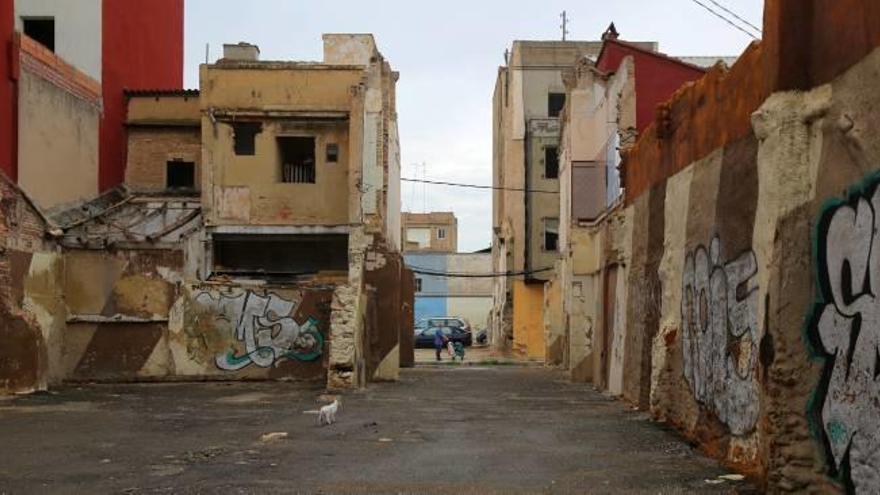 El Cabanyal sale a  la calle en el sexto aniversario del  fin de los derribos