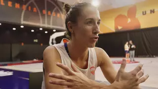 "Antes de retirarme quiero cumplir el sueño de jugar una Final Six en el Roig Arena"