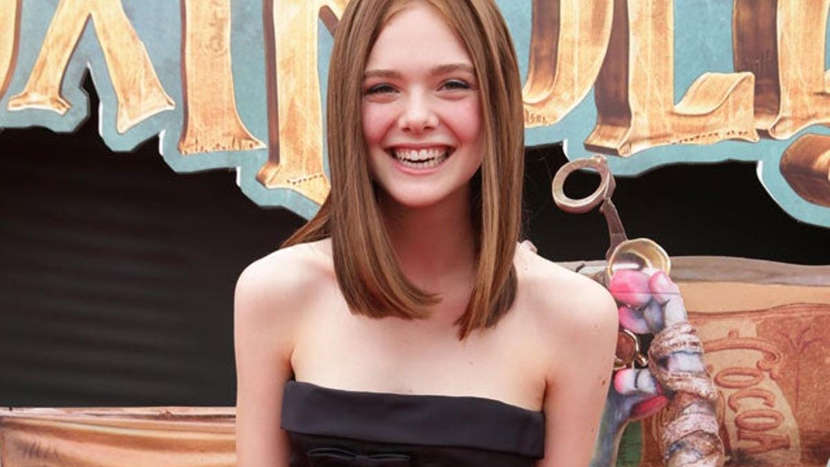 Elle Fanning deslumbra con su nuevo look