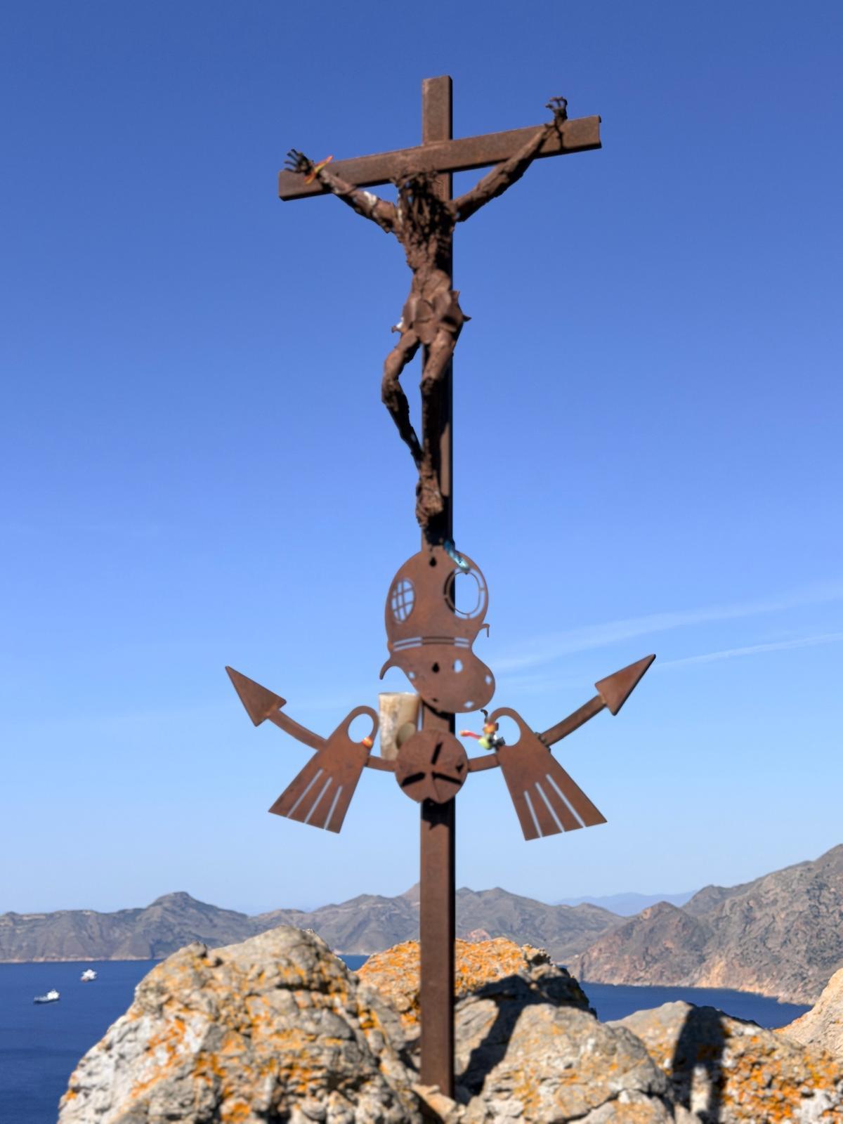 El Cristo de los Buzos, el mirador secreto del Monte Roldán con vistas al Mediterráneo