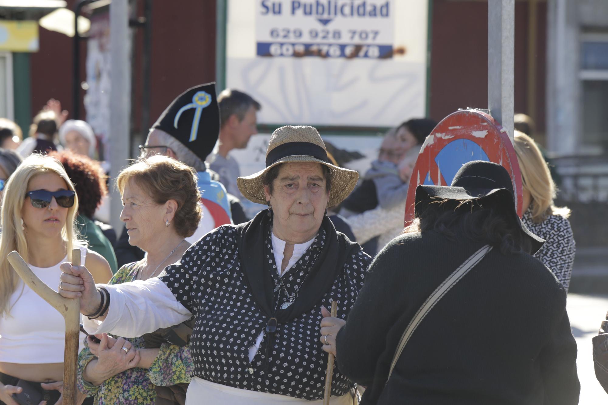 EN IMÁGENES: La localidad allerana de Moreda celebra San Martín, la fiesta de los Humanitarios