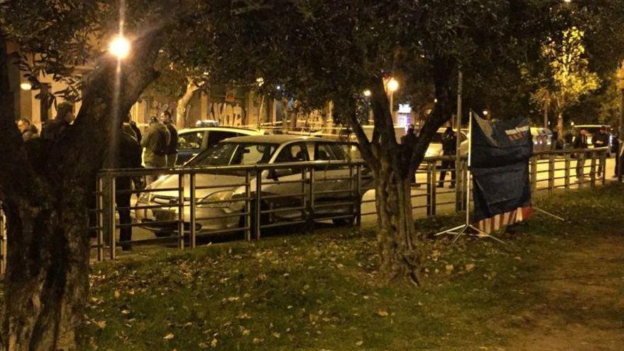 Un muerto y dos heridos en un tiroteo en Barcelona