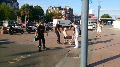 Tres personas han resultado heridas como consecuencia de un incidente en el que un hombre ha llegado a abrir fuego con un kalashnikov en el interior de un tren de alta velocidad que conecta Ámsterdam con París.