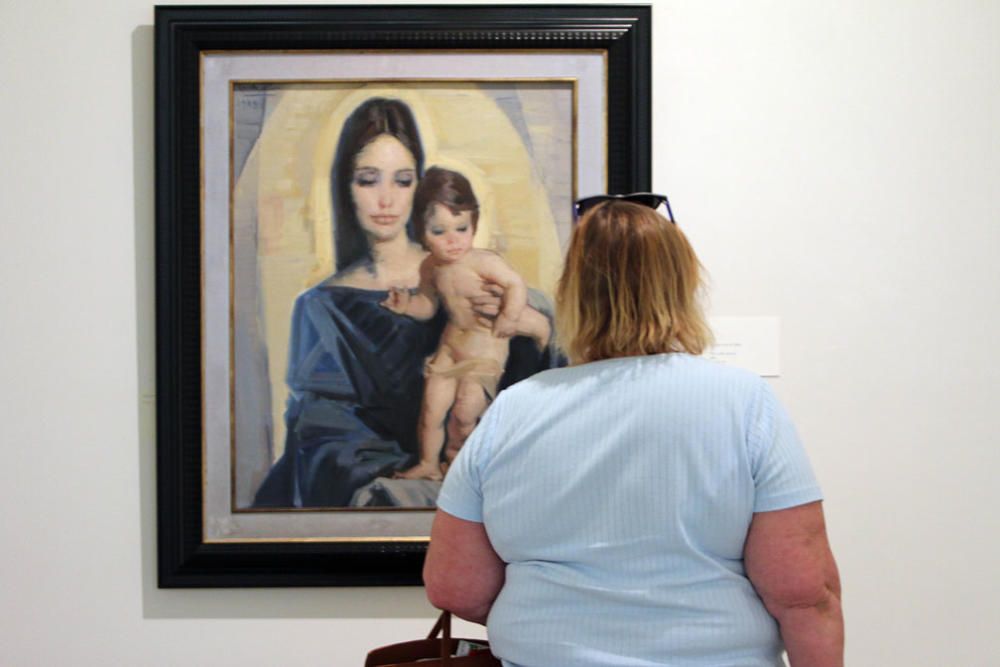 La exposición 'Pintura religiosa' se compone de ocho obras hasta ahora desconocidas para el gran público, del veterano pintor Félix Revello de Toro, firmadas entre 1948 y 2007.