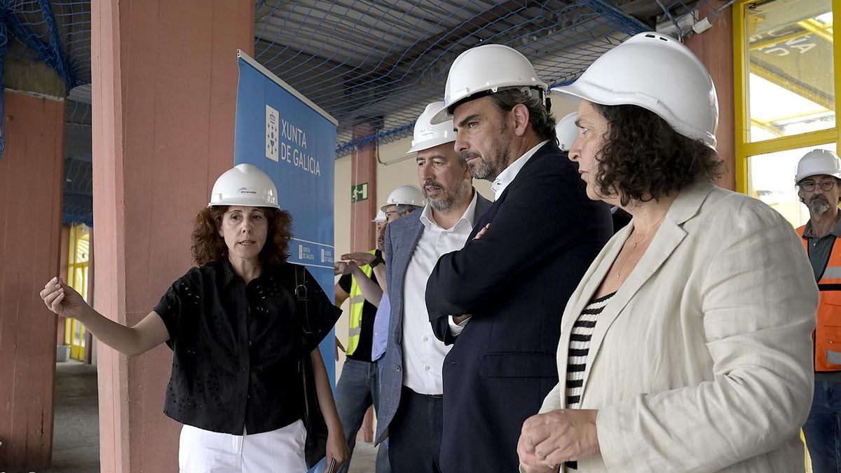 El conselleiro de Presidencia, Xustiza e Deportes, Diego Calvo, en las instalaciones de Elviña.