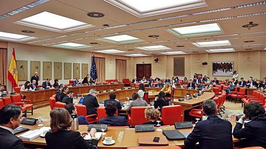 Reunión celebrada ayer por la Diputación Permanente del Congreso de los Diputados.