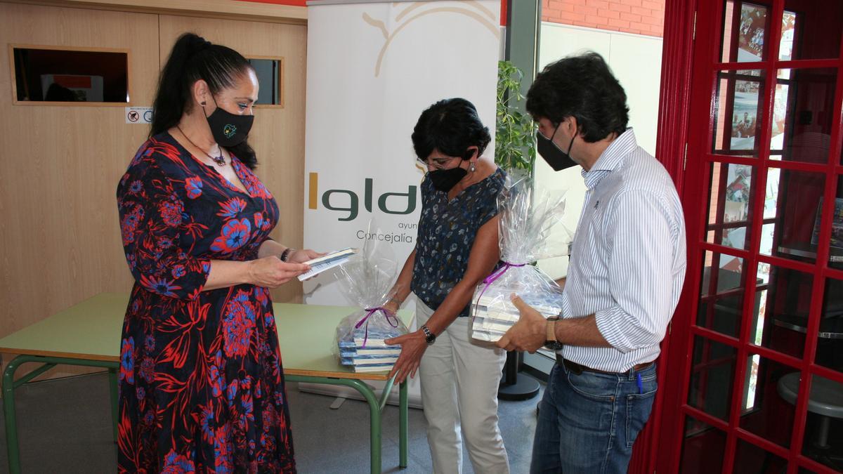 Antonia Pérez, María Jesús Caro y Juan Antonio López, esta mañana.