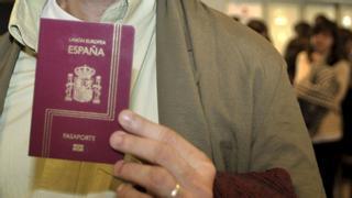 Esta confusión en la tipografía del pasaporte podría dejarte sin vacaciones
