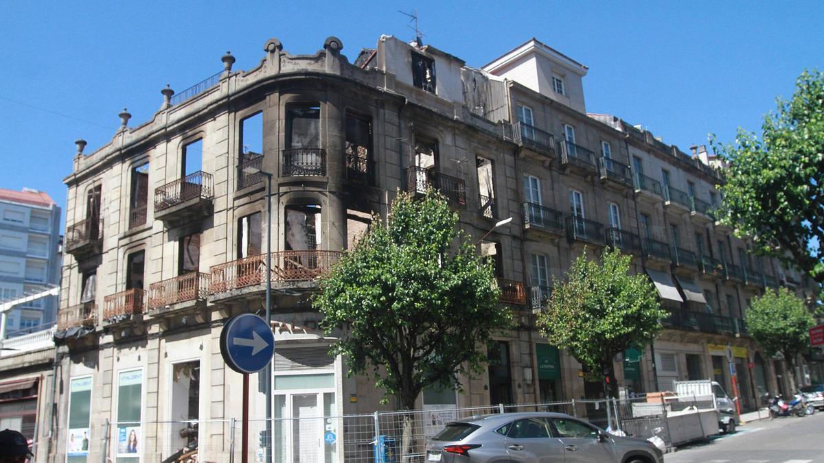 Solo ha quedado en pie la fachada de la casa y se duda de su estabilidad