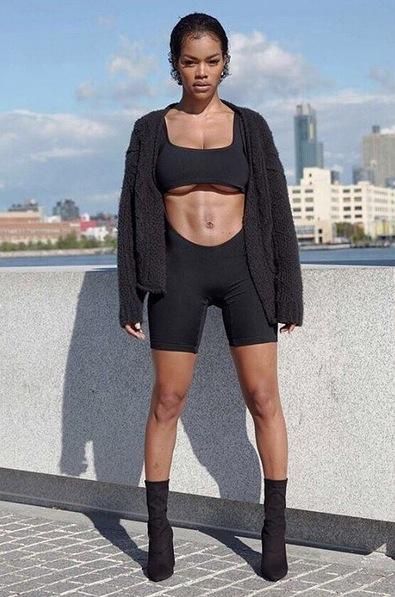 Luciendo 'Underboob': Teyana Taylor