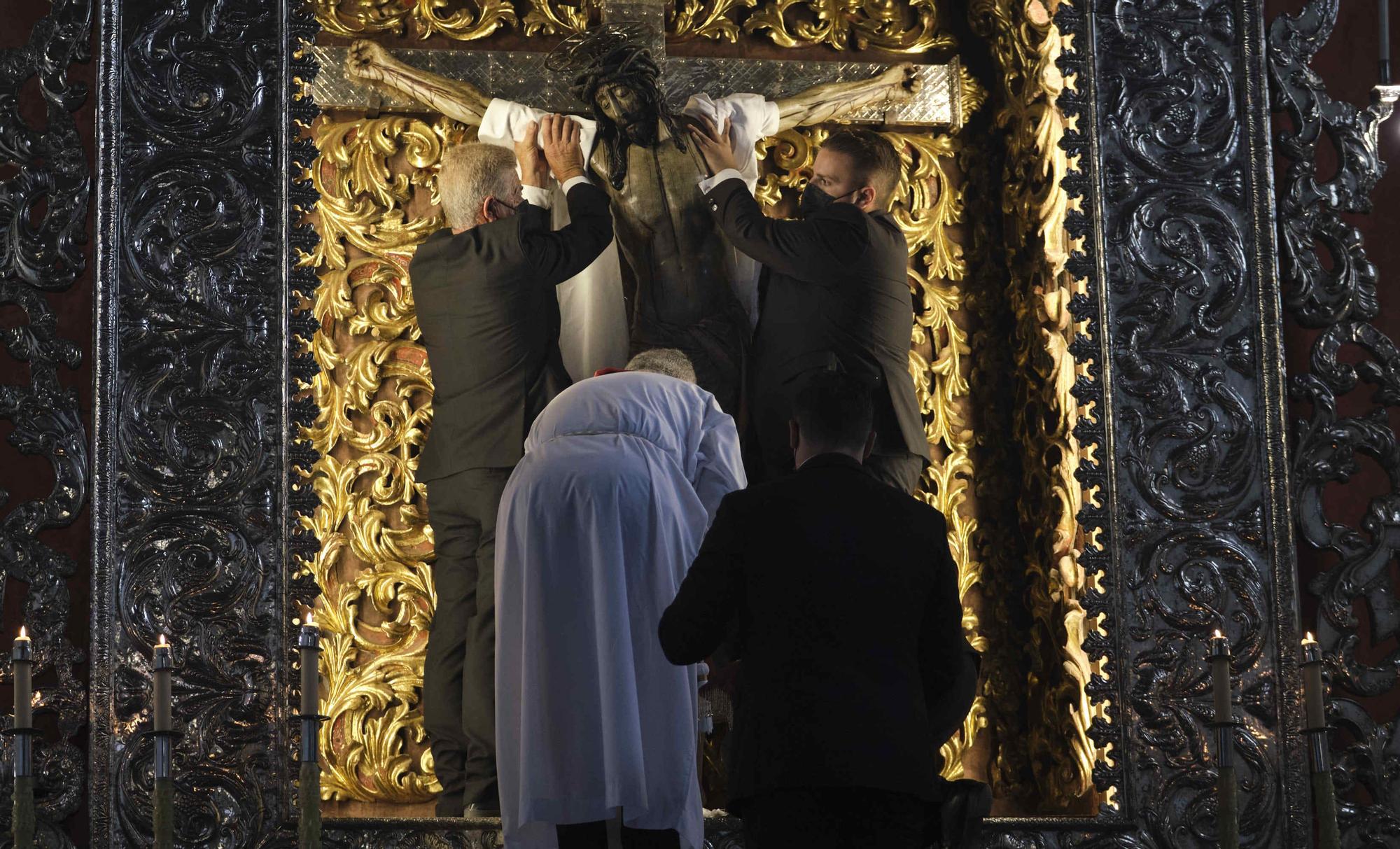 Descendimiento del Cristo de La Laguna