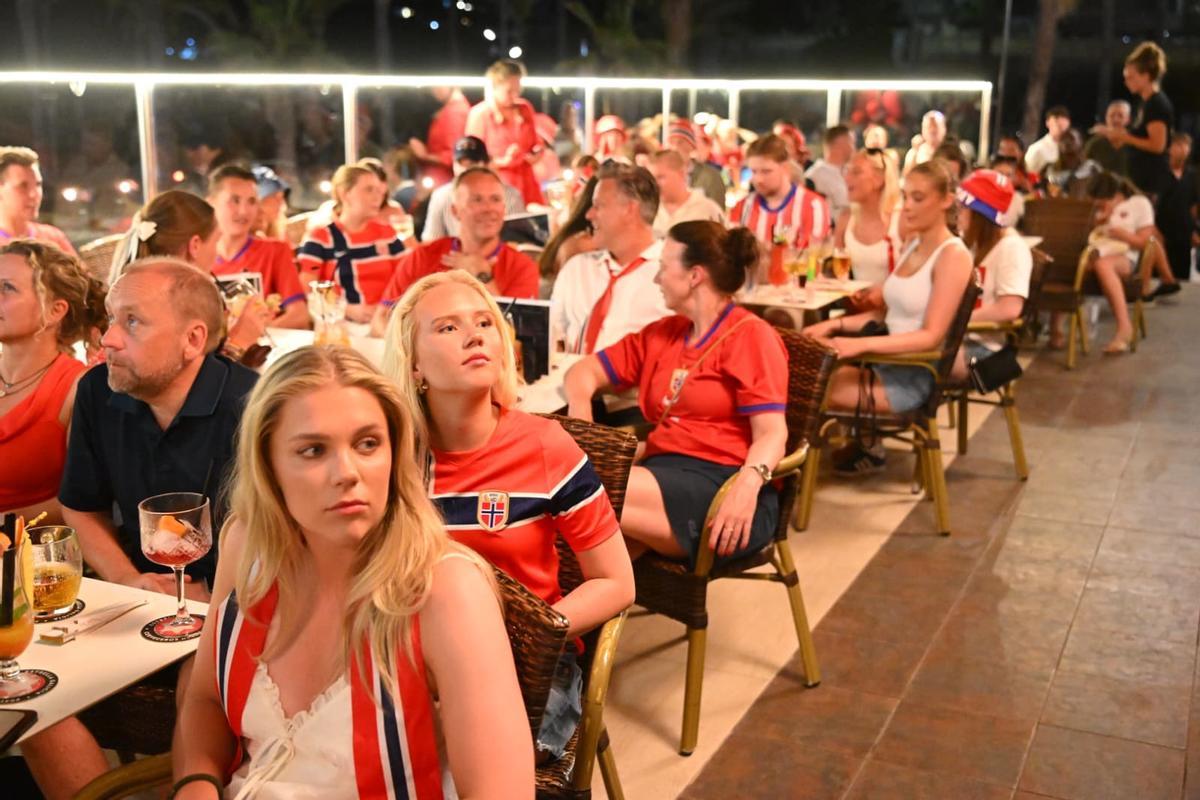 Las mejores imágenes del Noruega-Inglaterra de los cuartos de final del Mundial 2026 en l'Alfàs del Pi