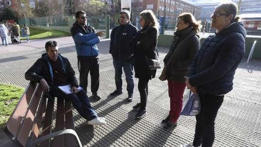 El Quirinal pide a Educación que frene el recorte en el apoyo de auxiliares