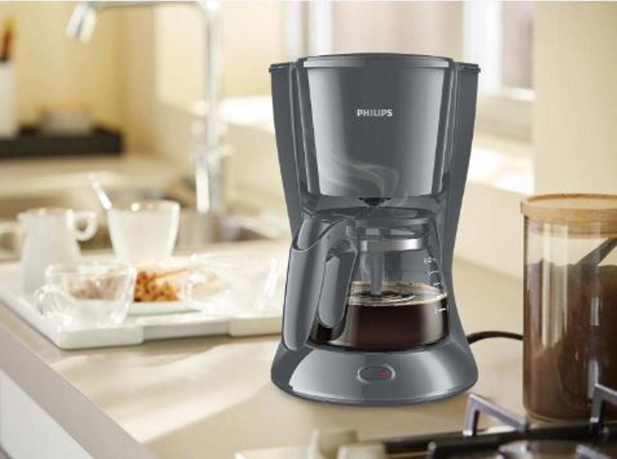 Colas kilométricas en Lidl para hacerse con la cafetera que revolucionará tus desayunos: a mitad de precio, con apagado automático y de esta conocida marca