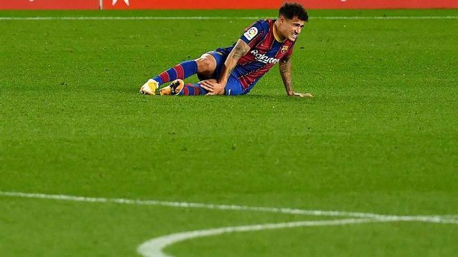 Coutinho fue intervenido el día 2 de enero de 2021 de su lesión en el menisco externo de la rodilla izquierda. El tiempo de baja fue de tres meses.