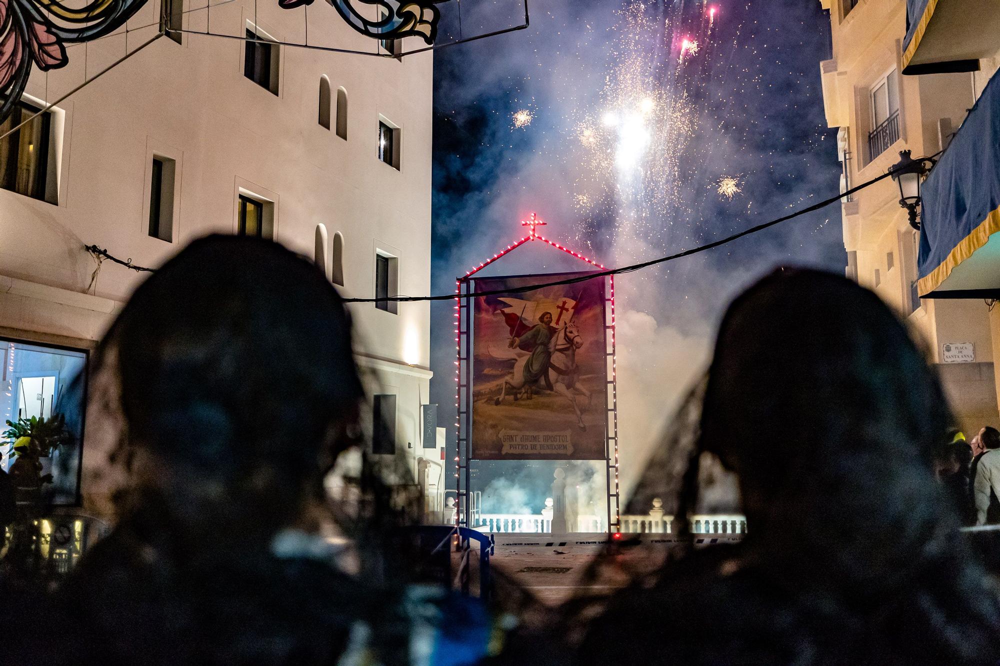 Sant Jaume vuelve a recorrer las calles en las Fiestas de Benidorm