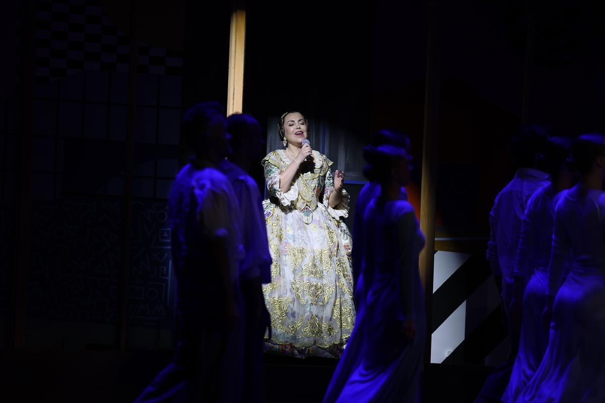 Santiago Ballester hace un cameo en la presentación de Na Jordana