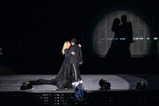Beyoncé y Jay-Z en el concierto de París dentro de su gira 'OTR II'