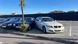 Inquietud en Gijón por varios coches destrozados en la Ería del Piles