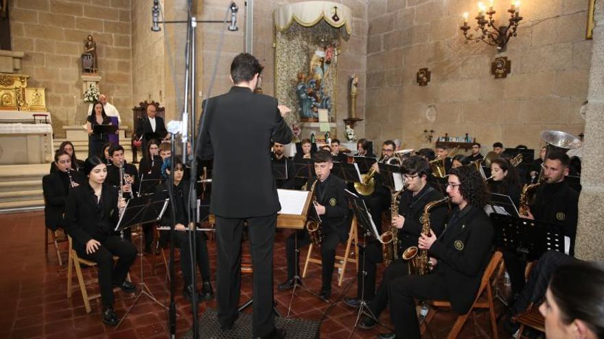 Una previa de San José llena de música en Moaña