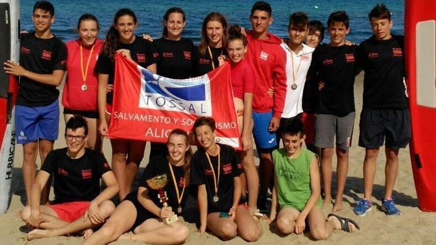 El Club Natación Tossal gana el Autonómico