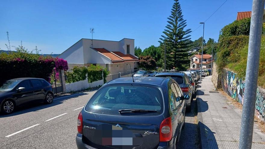 Los delegados sindicales del Concello de Cangas impugnan los nuevos carteles de «entrada a poblado» y consideran que las multas de la Policía en el entorno de las playas serían «nulas e ilegales»