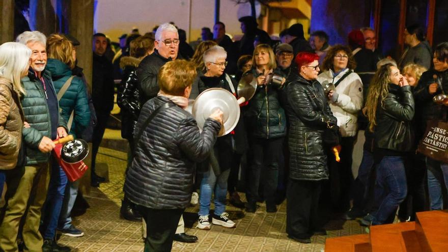 Cassolada a Sant Joan de Vilatorrada contra el porta a porta