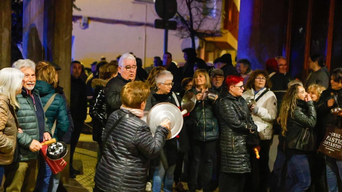 Cassolada a Sant Joan de Vilatorrada contra el porta a porta
